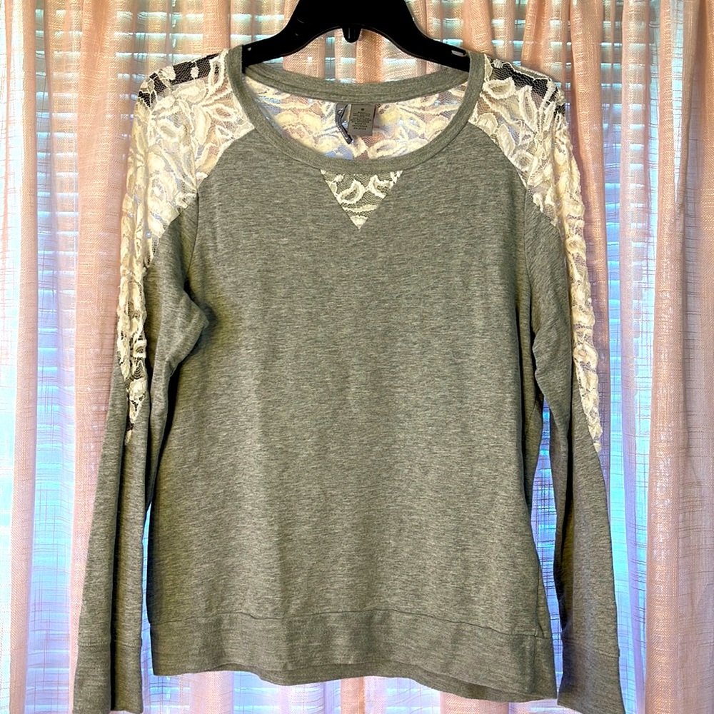 New Directions weekend shirt top small